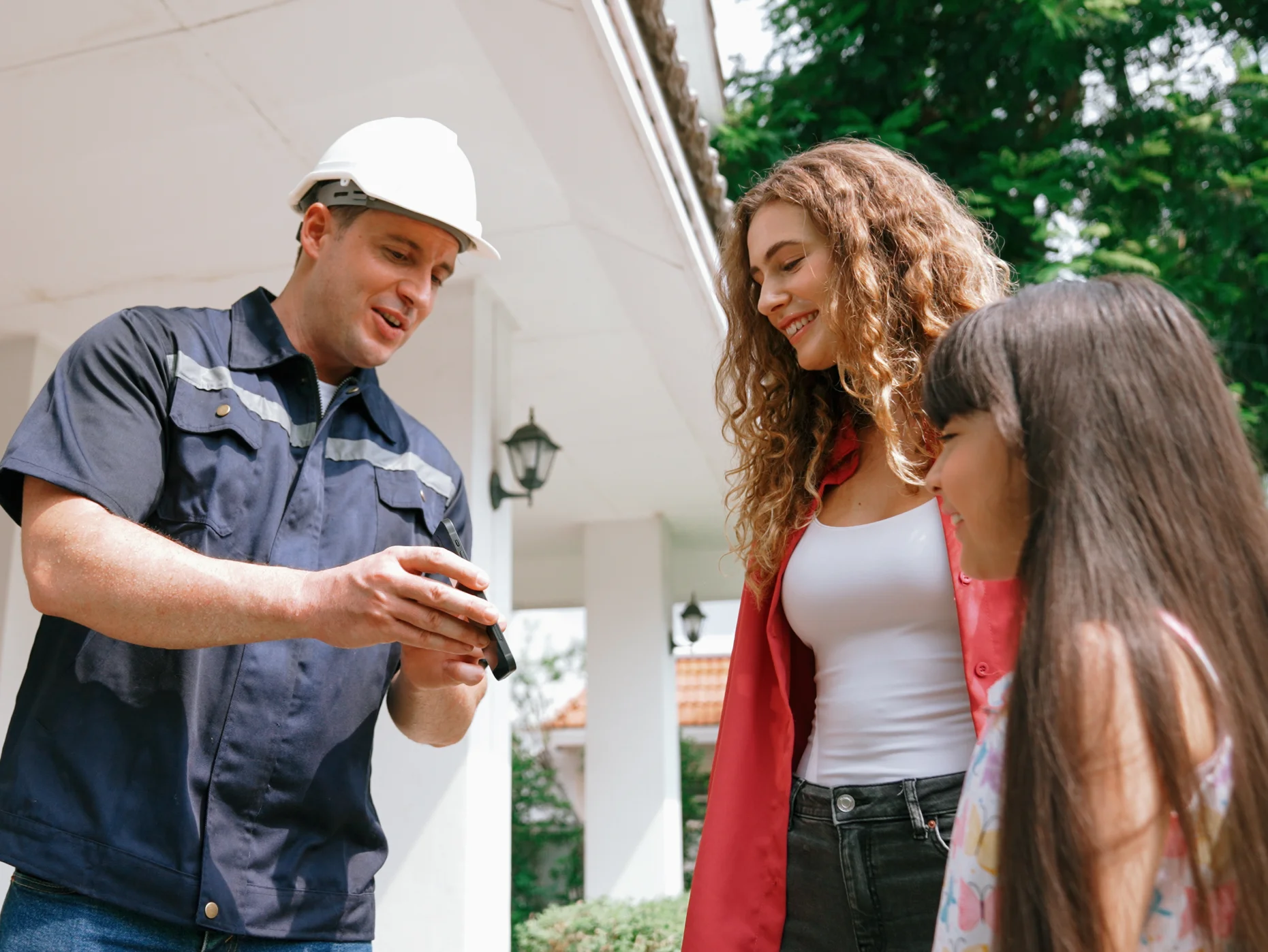 Turn Website Visitors Into Booked Electrical Jobs